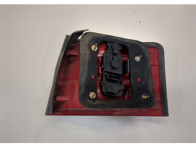 Задний фонарь 4B9945095F Audi A6 (C5) 1997-2004