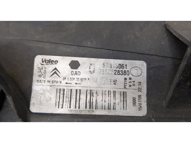 Фара передняя Citroen Berlingo 2008-2012 правая