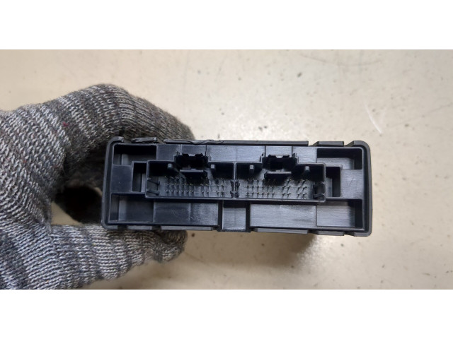 Блок комфорта  Chevrolet Trailblazer 2020-2022      13536789  