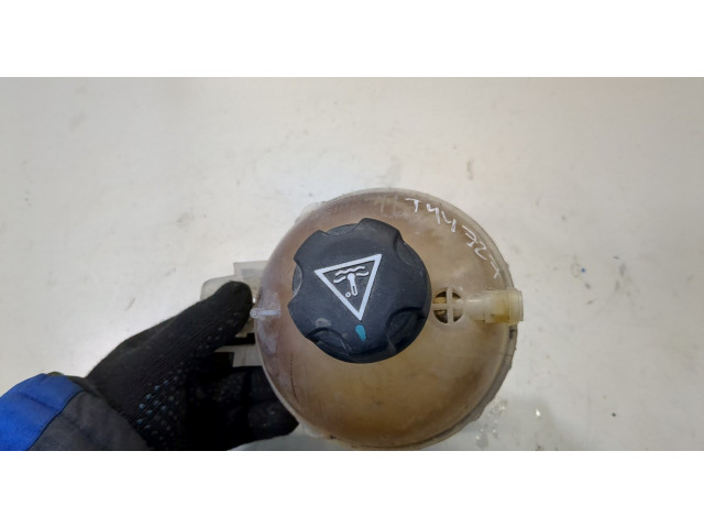 Бачок расширительный  Peugeot 5008 2017-2020    