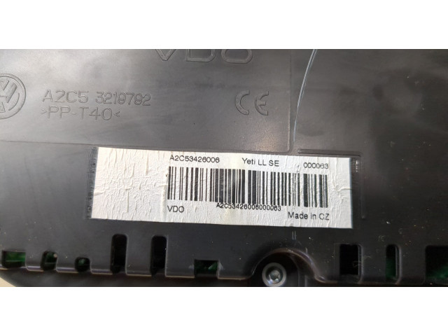 Панель приборов  Skoda Yeti 2009-2018       5L0920900K     