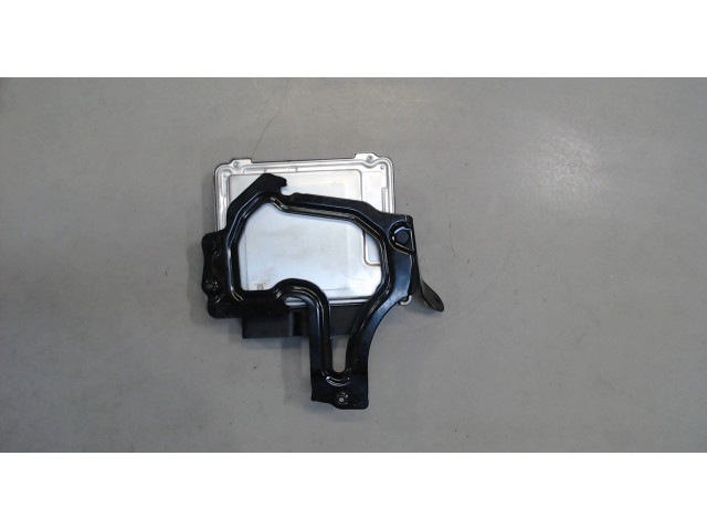 Блок управления двигателем Volvo XC40