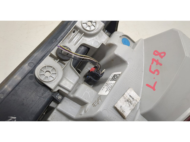 Задний фонарь 84746543