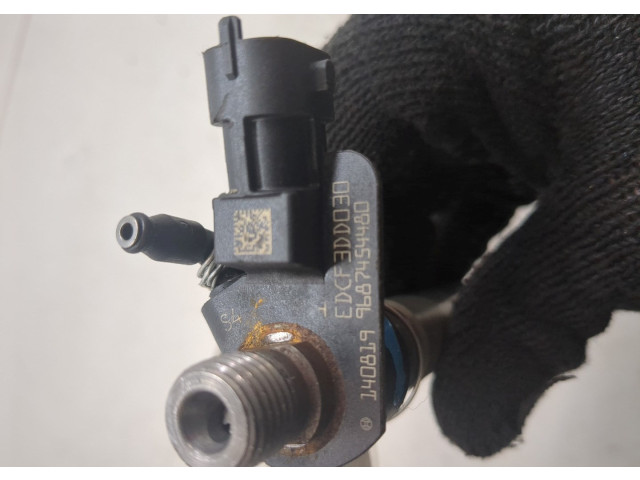 Форсунка топливная Jaguar XF 2007-2015 C2S52103