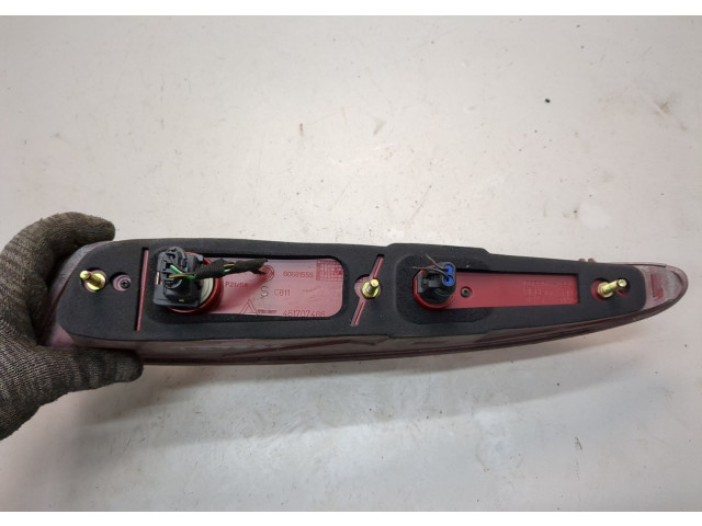 Задний фонарь          