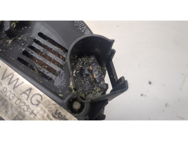 Генератор  Volkswagen Golf 5 2003-2009       03C903023GX    