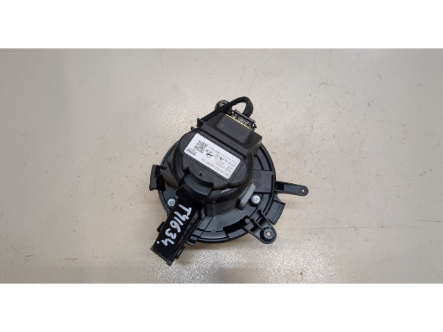 Моторчик печки  Citroen C4 Picasso 2016-2018        