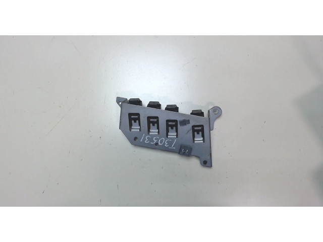 Блок реле Ford Ranger 2006-2012 2.5