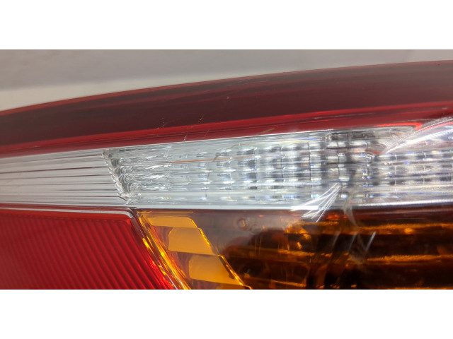 Задний фонарь