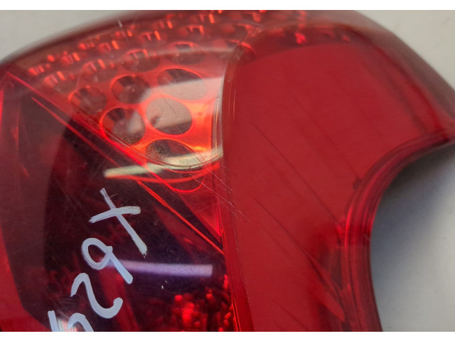 Задний фонарь