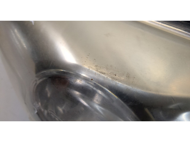 Фара передняя Toyota Urban Cruiser правая