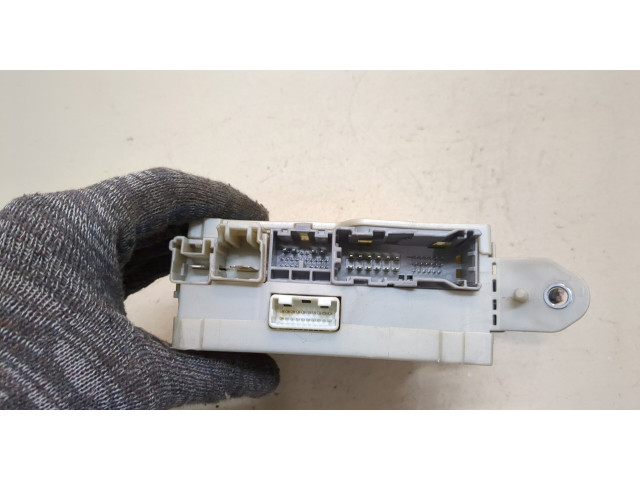 Блок предохранителей Lexus LS460 2006-2012