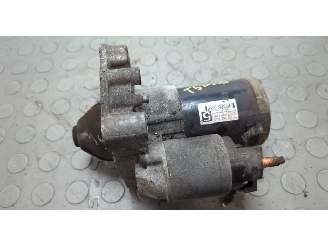 Стартер  Peugeot 5008 2009-2016 1.6     