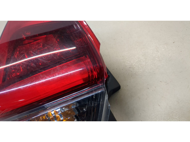 Задний фонарь          