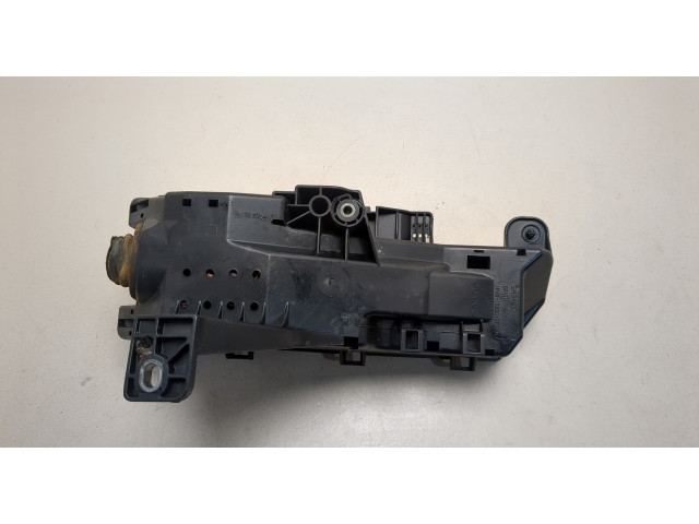 Блок предохранителей  Volvo V70 2001-2008      9494210   