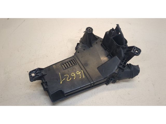 Блок предохранителей  Lexus LS460 2006-2012          4.6