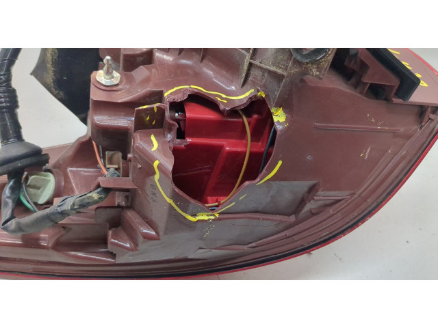 Задний фонарь          