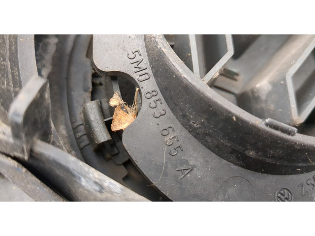 Решетка радиатора Volkswagen Golf Plus 5M0853651A, 3C0853601C