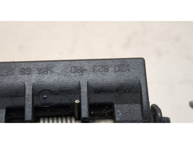 Замок капота  Audi A2 2000-2006     