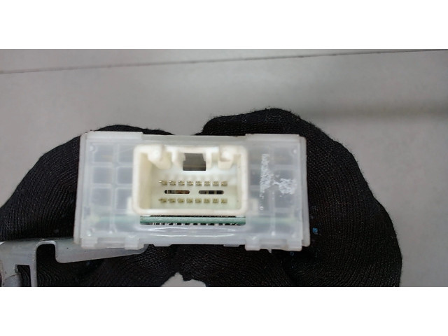 Блок комфорта  Ford Ranger 2006-2012      UN09675D2   