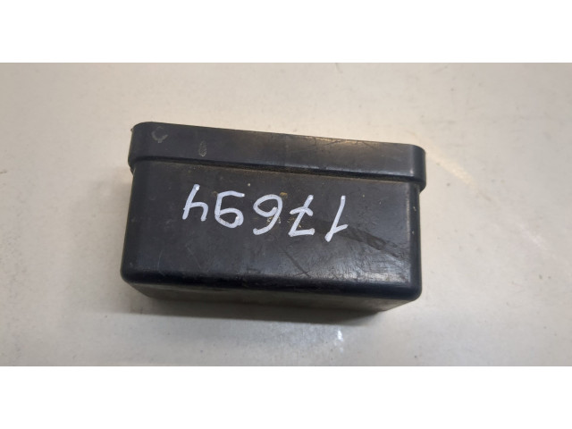 Крышка блока предохранителей Infiniti FX 2002-2009