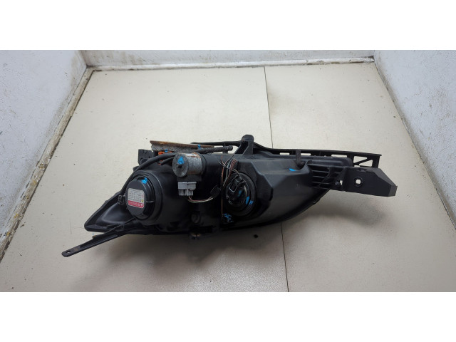 Фара передняя Mazda 3 (BK) 2003-2009 правая