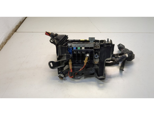 Блок предохранителей Mitsubishi Endeavor 2003-2011