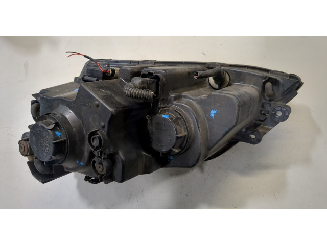 Фара передняя KIA Sorento 2002-2009 правая