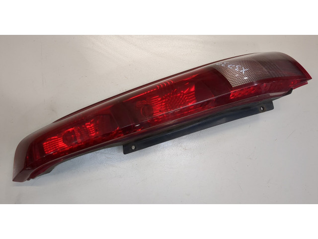 Задний фонарь Nissan X-Trail (T30) 2001-2006