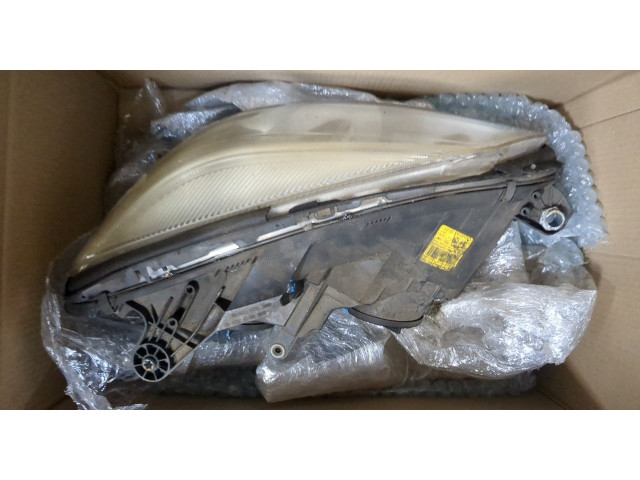 Фара передняя Mercedes C W204 2006-2015 левая