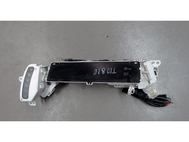 Дисплей бортового компьютера Toyota Previa (Estima) 2000-2006 8395028070, 0559005281