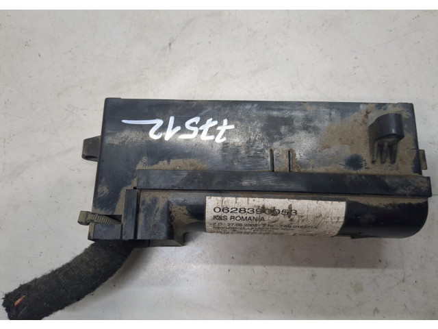 Блок предохранителей Volkswagen Caddy 2004-2010 1.9