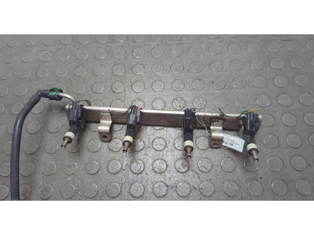 Форсунка топливная  Jeep Patriot 2007-2016    4891577AB, 4891575AA     