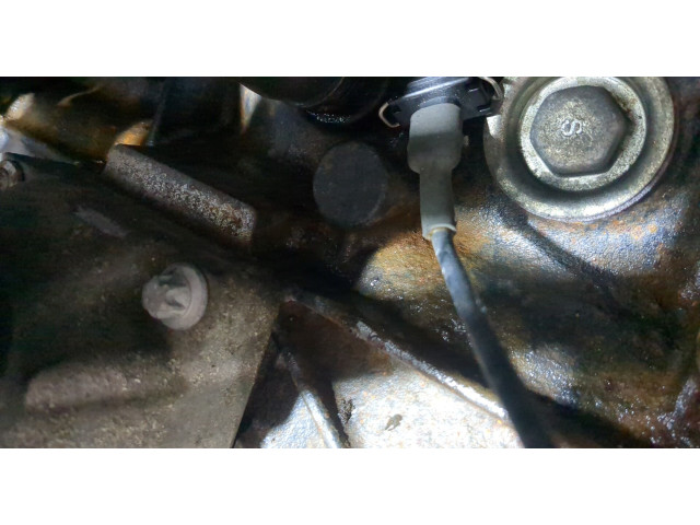 Генератор  Mercedes C W204 2007-2013           