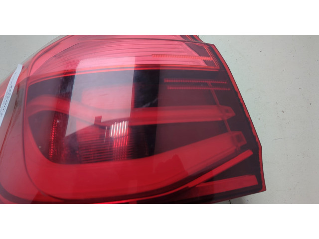 Задний фонарь