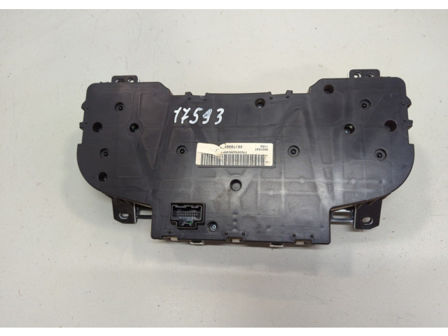 Панель приборов  Chevrolet Tahoe 2006-2014            