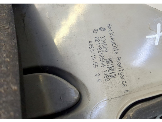 Задний фонарь          