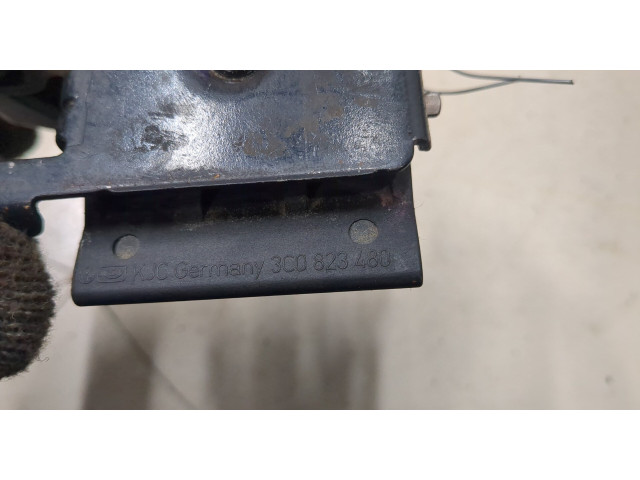 Замок капота  Volkswagen Passat CC 2008-2012     