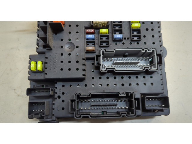 Блок предохранителей  Volvo XC90 2002-2014      30728512   