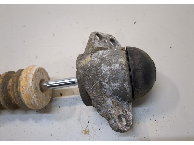 Стойка амортизатора  Volkswagen Golf 4 1997-2005      