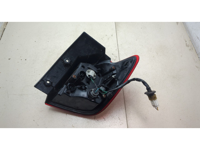 Задний фонарь     8330A689     