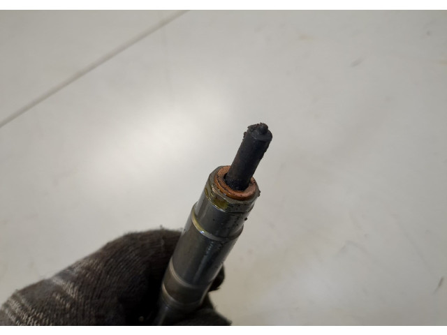 Форсунка топливная Volkswagen Golf 6 2009-2012 03L130277, 03L130855X, 0445116030