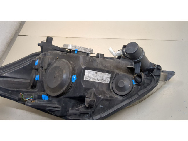 Фара передняя  Ford Kuga 2008-2012 правая 