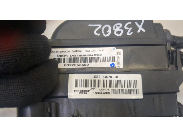 Блок предохранителей  Ford Focus 4 2018-      JX6TA094AE   4  1