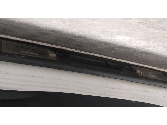 Замок багажника  Jeep Cherokee 2013-       