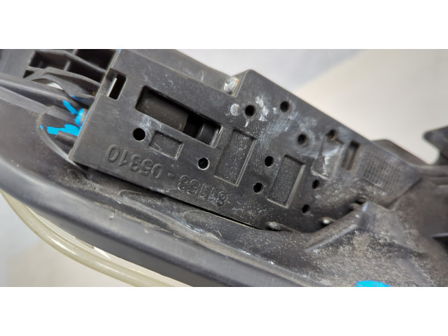 Фара передняя  Toyota Avensis 3 2008-2018 левая 