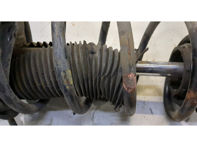 Стойка амортизатора Mazda 3 (BK) 2003-2009