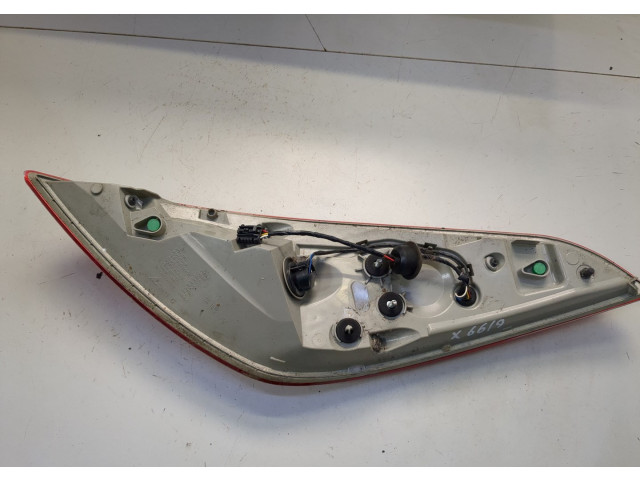 Задний фонарь          