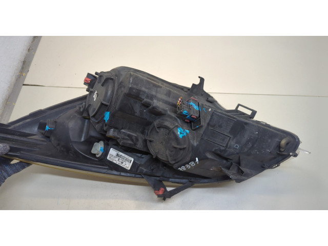 Фара передняя  Opel Meriva 2010-2018 правая 