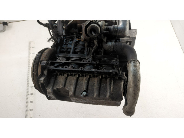 Форсунка топливная Skoda Fabia 1999-2007 038130073AL